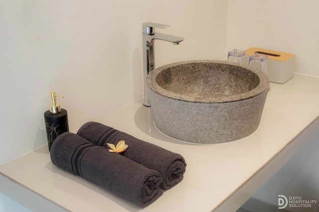 スアスティカ ロッジ