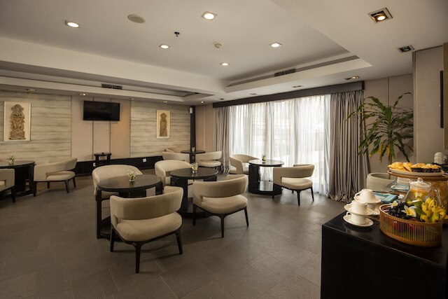 アウェイ バリ レギャン カマキラ