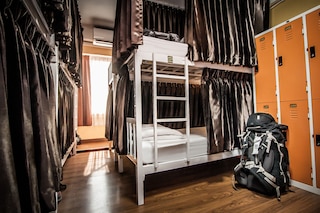 タイ タイ ホステル