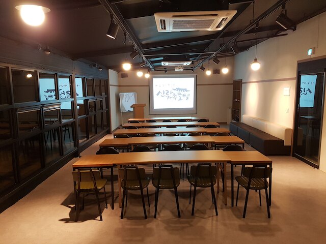 シラ ファミリー ホテル