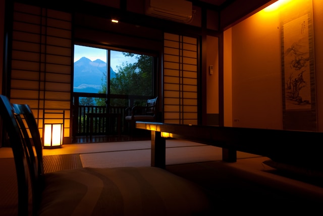 柚富の郷 彩岳館