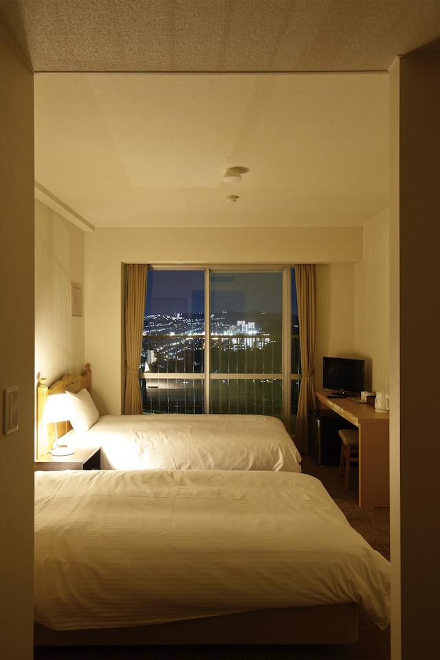 みのたにグリーンスポーツホテル