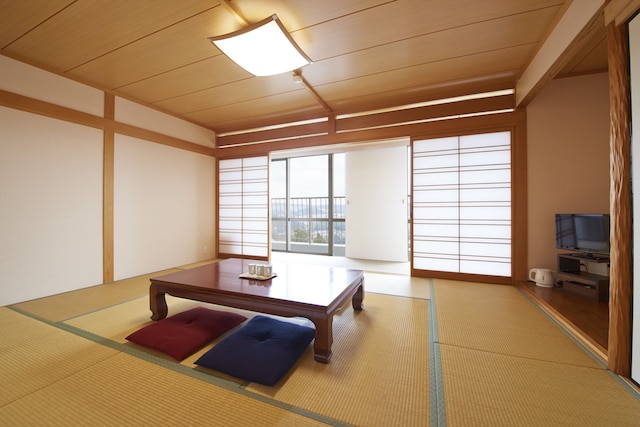 みのたにグリーンスポーツホテル