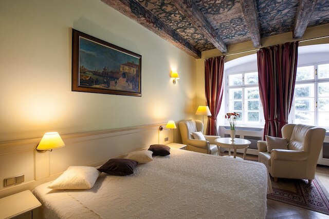 ティーン ヤード レジデンス