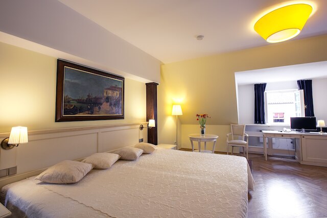 ティーン ヤード レジデンス