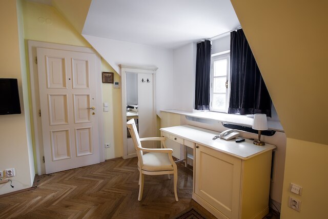 ティーン ヤード レジデンス