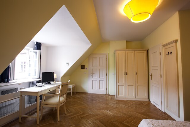 ティーン ヤード レジデンス