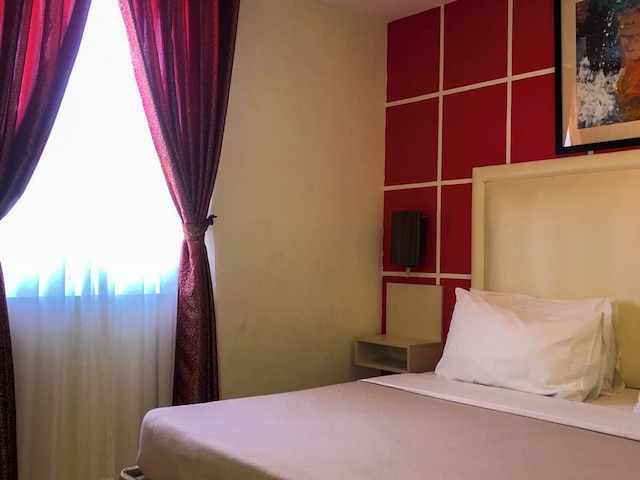 セブ アンクル トムズ キャビン ホテル パワード バイ ココテル