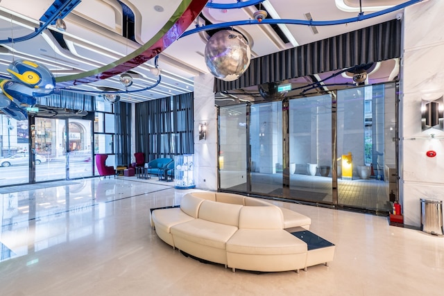 ムービング スター ホテル (星動銀河旅站)