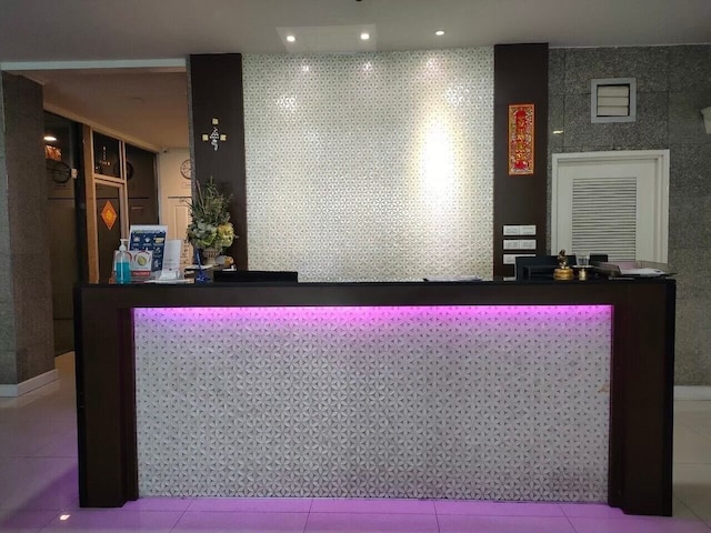 ザ ステップ サトーン