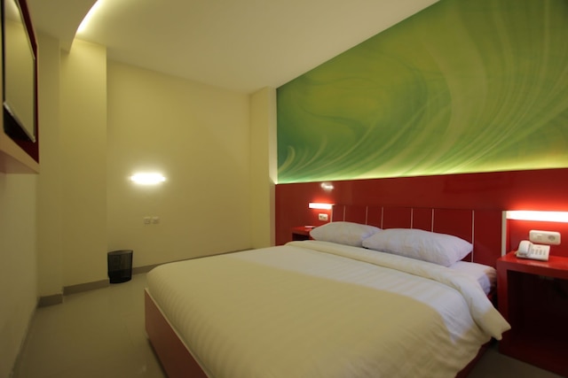 リベルタ ハブ シンゴサリ マラン