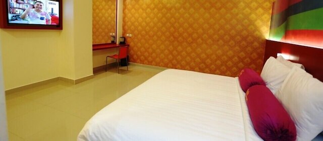 リベルタ ハブ シンゴサリ マラン