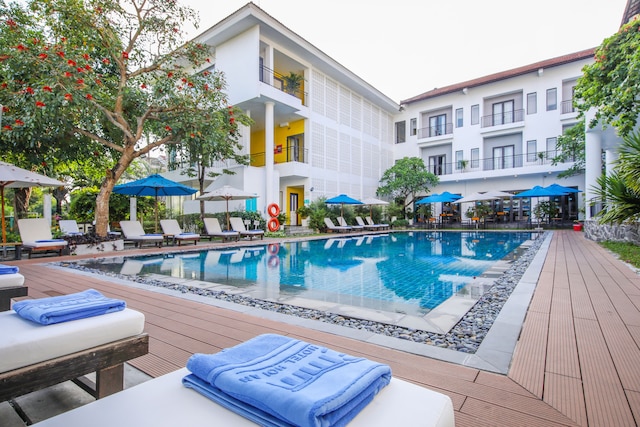 ÊMM ホテル ホイアン