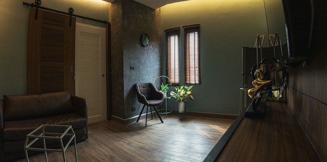 スリーナ ホテル