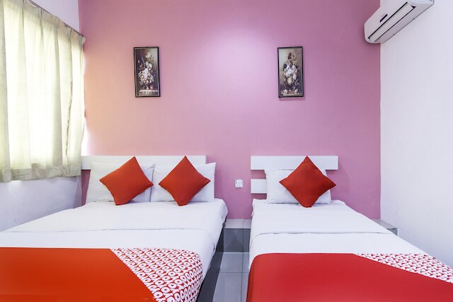 OYO 162 FB ホテル