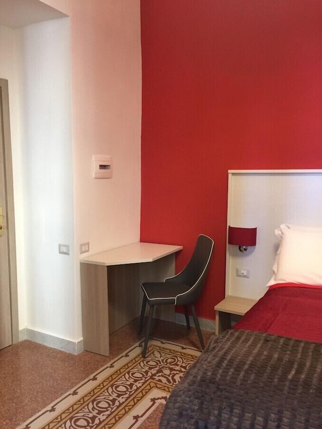 ナポリミリオナリア