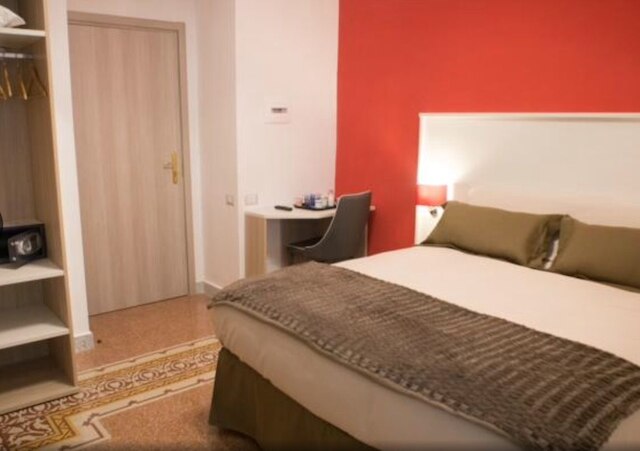 ナポリミリオナリア