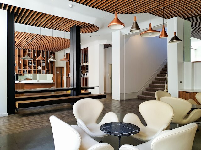 モウブレイ コート ホテル