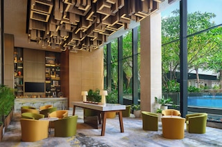 フォー ポインツ バイ シェラトン スラバヤ トゥンジュンガン プラザ