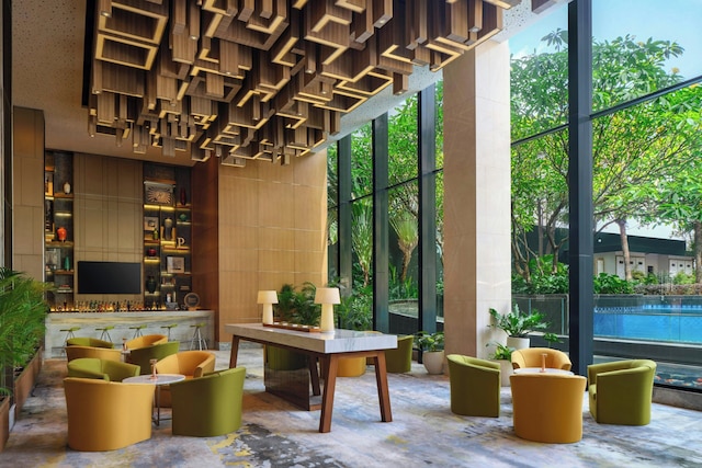 フォー ポインツ バイ シェラトン スラバヤ トゥンジュンガン プラザ