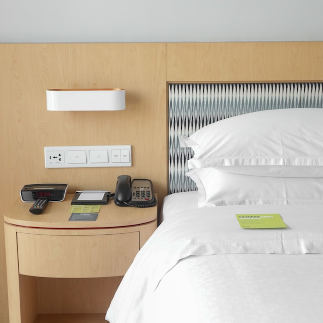 フォー ポインツ バイ シェラトン スラバヤ トゥンジュンガン プラザ