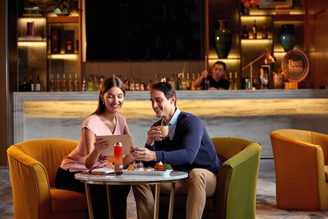 フォー ポインツ バイ シェラトン スラバヤ トゥンジュンガン プラザ