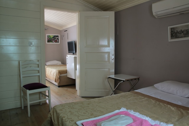 イーグルス バジェット ホームズ