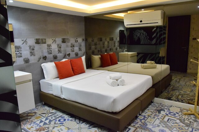 ダブル ファイブ - ホステル