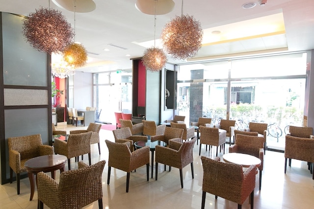 キャメロット イン (邑采精緻旅店)