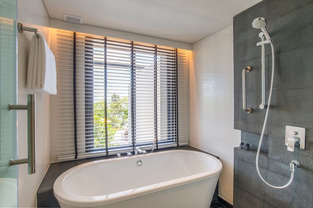 ザ シェルシー・クラビ ラグジュアリー ビーチフロント リゾート＆プールヴィラ