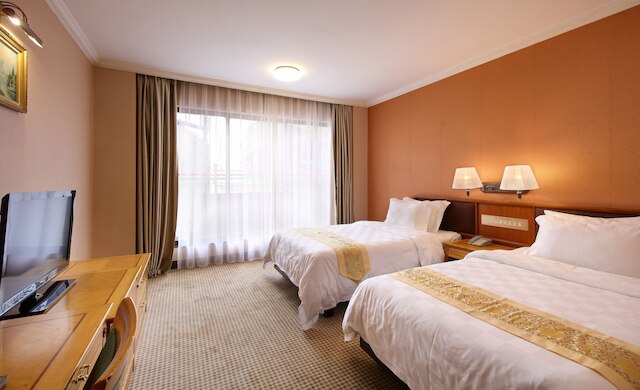 ナンファン ダシャ ホテル (南方大厦酒店)