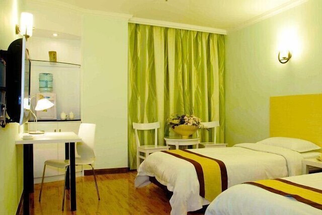 LN ホワイト ハウス ホテル