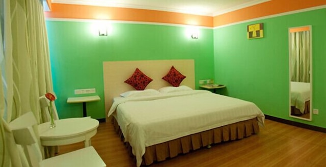 LN ホワイト ハウス ホテル