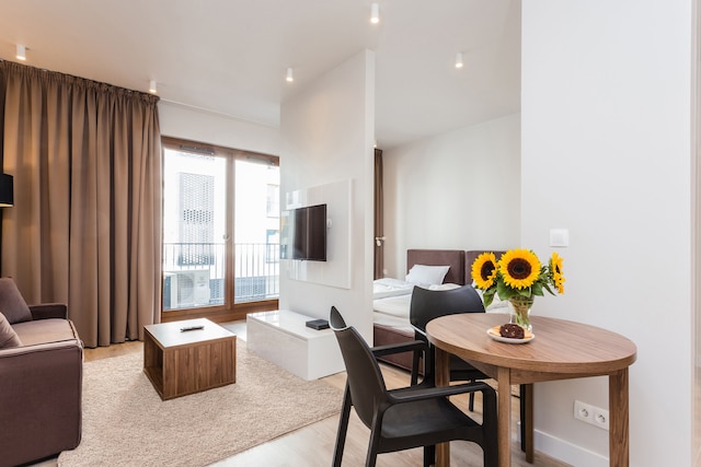 プラチナム レジデンス モコトゥフ