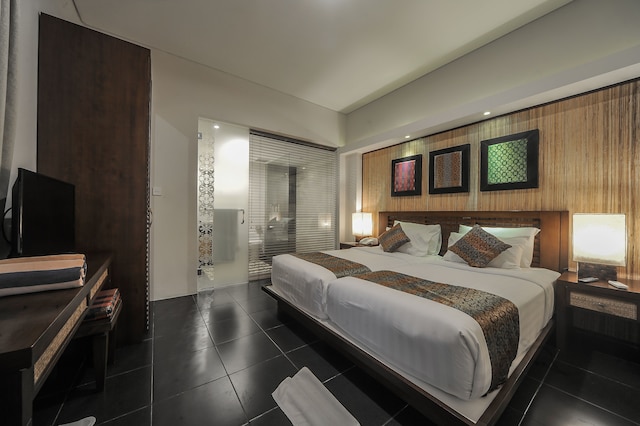 ゲイング マス ジムバラン ヴィラズ、ゲイング マス グループ