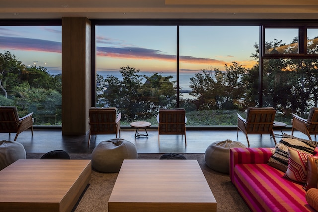 知床夕陽のあたる家 ONSEN HOSTEL