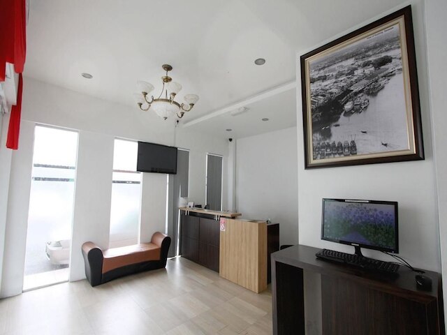 プレイス 2 ステイ - エアポート