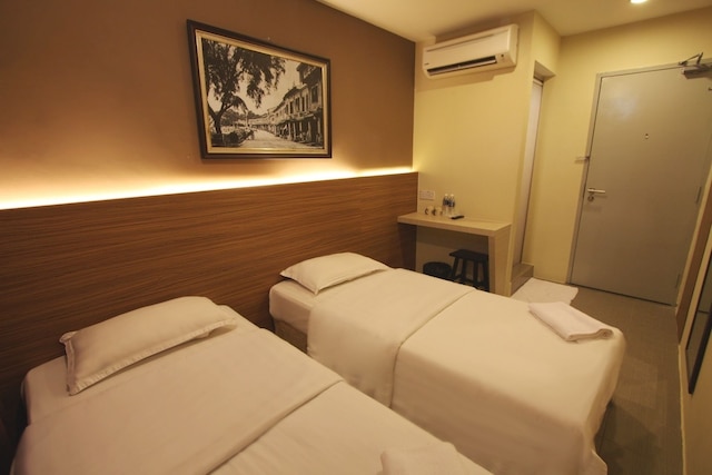 プレイス 2 ステイ - エアポート