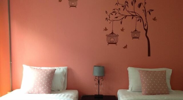 モ ノ オン プレイス