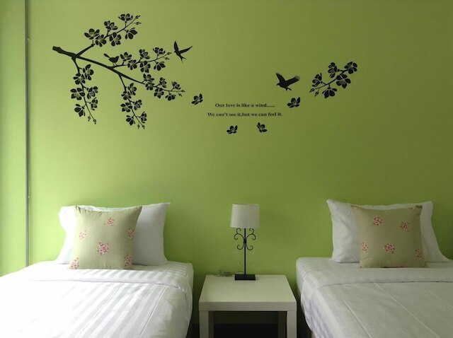 モ ノ オン プレイス