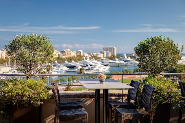 デュケッサ・ホテル・コレクションバイデュケッサ・スイーツ・ランドマーク・ホテル