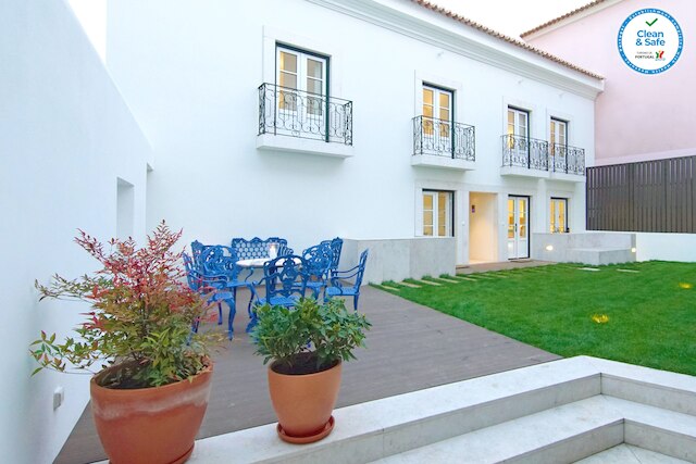 アルマ モウラ レジデンシズ