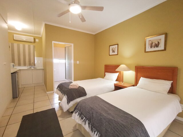 ローリー ゲストハウス