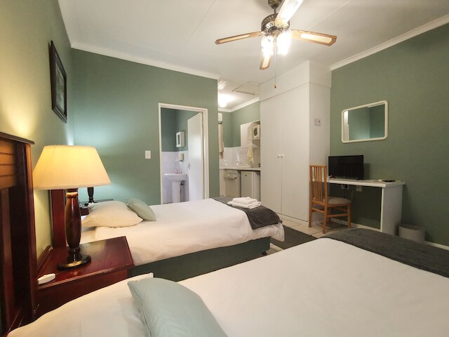 ローリー ゲストハウス