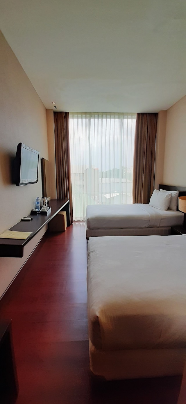 オアシス シリワンギ スポート ホテル