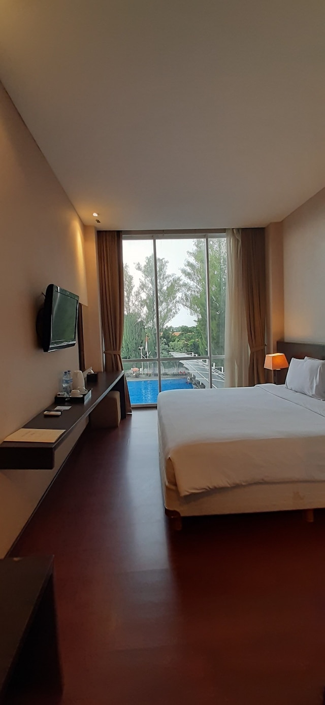 オアシス シリワンギ スポート ホテル