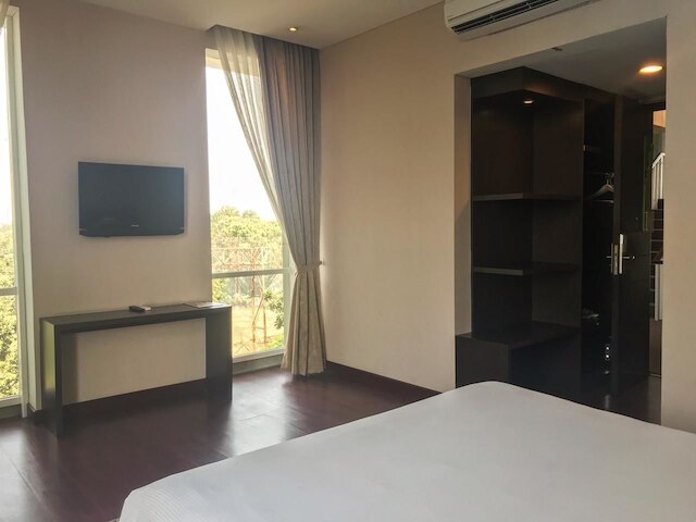 オアシス シリワンギ スポート ホテル