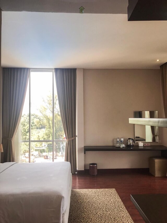 オアシス シリワンギ スポート ホテル