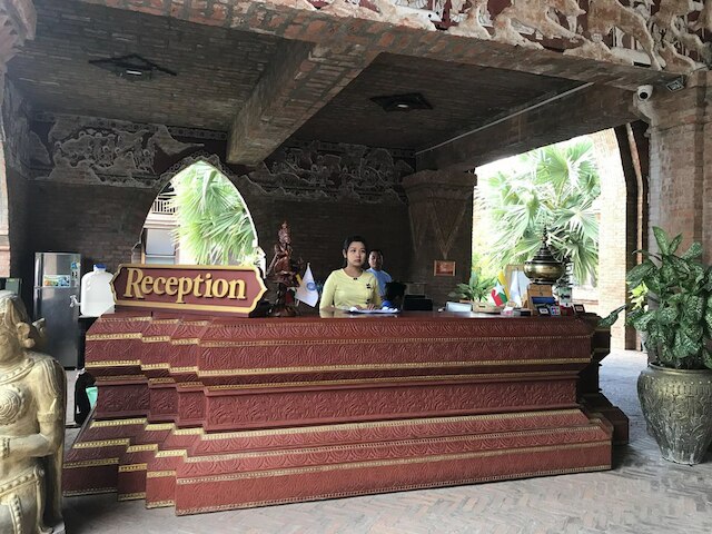 フェイマス ホテル バガン