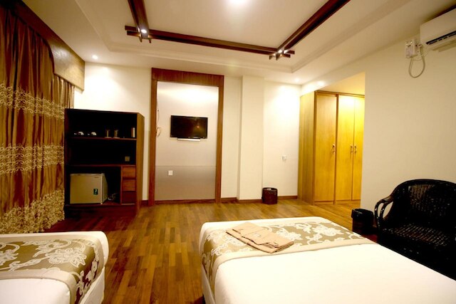 フェイマス ホテル バガン